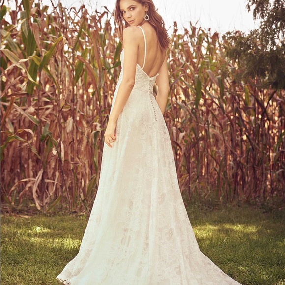 Lillian West Wedding Dress - Picture 7 of 13